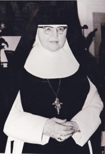 Mutter Anna Meier 205x300